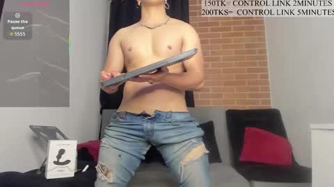 davidx_x21 online show from November 2025 08:03:02 AM