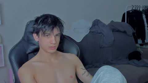 davis online show from December 2024 11:56:01 PM