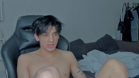 davis online show from December 2024 03:18:02 AM