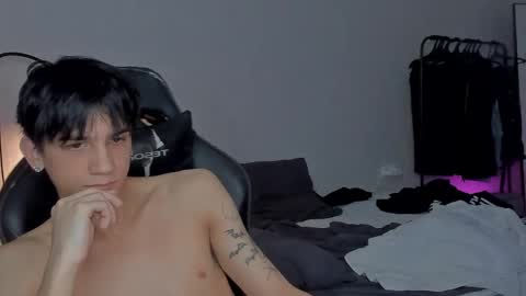 davis online show from January 2025 02:21:01 PM