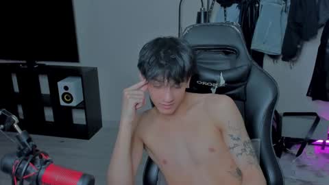 davis online show from March 2025 10:08:02 PM