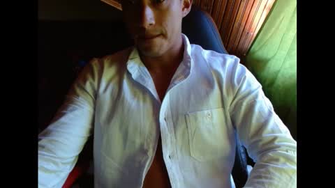 Snapshot of davixx258 chatting on January 2025 02:57:01 PM DS online show from January 2025 02:57:01 PM