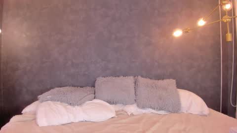 DAWA ANGELS online show from December 2025 10:03:01 PM