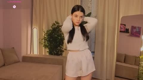 day_one_darling online show from October 2025 04:03:02 AM