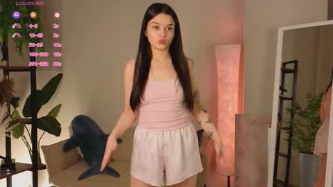 day_one_darling online show from November 2025 04:34:01 AM