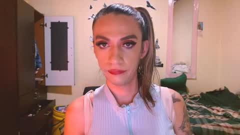 dayanna_01_ online show from May 2026 07:56:02 PM