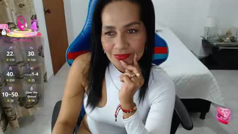 Snapshot of dayanna_11 chatting on July 2026 03:45:02 AM DAYANNA online show from July 2026 03:45:02 AM