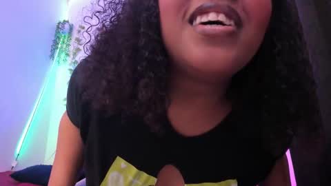 dayanroux online show from October 2025 12:27:01 PM