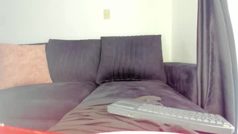 DAYRA ANGELS online show from January 2026 08:01:01 PM