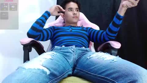 dayro_dduran online show from October 2025 06:28:01 PM