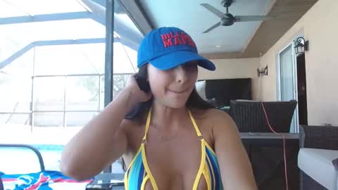 Snapshot of dazeydo chatting on March 2025 07:42:02 PM Dazey online show from March 2025 07:42:02 PM