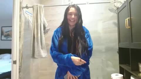 Snapshot of dazeydo chatting on November 2025 12:35:02 AM Dazey online show from November 2025 12:35:02 AM