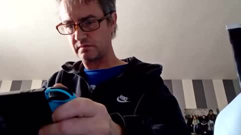 Snapshot of dazzill chatting on January 2025 12:04:02 PM Dazzill online show from January 2025 12:04:02 PM