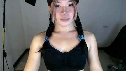 dazzzlingcarol online show from June 2026 09:47:01 AM
