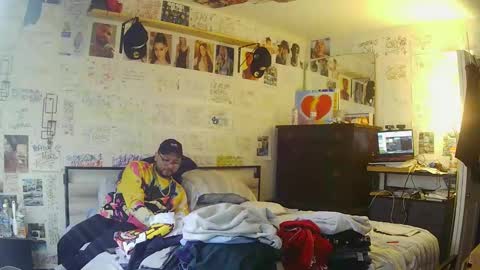 Snapshot of dbeamon92 chatting on February 2026 03:43:01 PM dbeamon92 online show from February 2026 03:43:01 PM