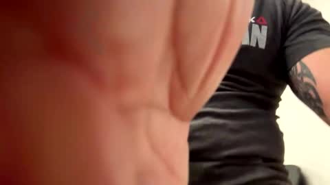 dblum75 online show from January 2026 11:58:02 AM