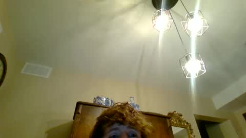 dcuccinato online show from December 2025 04:41:04 AM