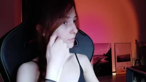 Snapshot of dead_girll chatting on June 2026 01:28:02 AM freak online show from June 2026 01:28:02 AM