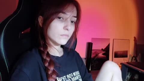 Snapshot of dead_girll chatting on June 2026 11:49:02 PM freak online show from June 2026 11:49:02 PM