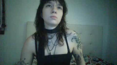 dead_moonxx online show from July 2026 04:21:01 PM