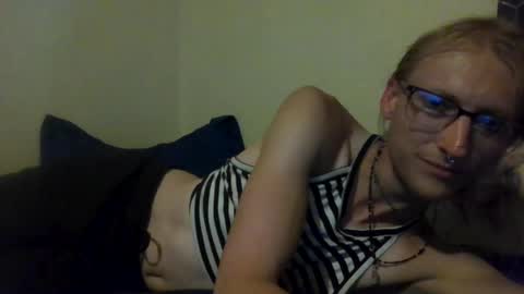 Snapshot of deadhoefreak chatting on August 2026 11:03:01 PM DeadHoeFreak online show from August 2026 11:03:01 PM