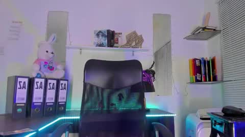 deamon_devil online show from January 2026 06:23:01 PM