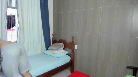 Snapshot of deanlek chatting on December 2024 08:23:02 PM Dean online show from December 2024 08:23:02 PM