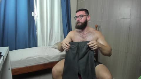 Snapshot of deanlek chatting on January 2025 07:51:01 PM Dean online show from January 2025 07:51:01 PM