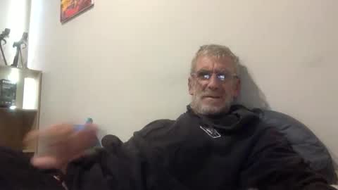 deanofflove221000 online show from February 2026 01:13:01 AM