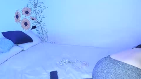 Snapshot of dear_venus chatting on January 2025 12:19:02 AM venus adam online show from January 2025 12:19:02 AM