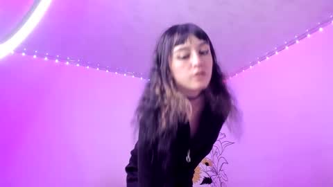 Snapshot of dear_venus chatting on October 2025 09:54:02 PM venus adam online show from October 2025 09:54:02 PM