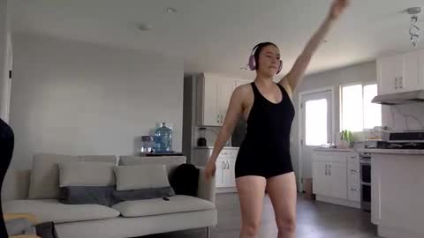 Snapshot of dearbunnylatina95 chatting on May 2026 08:26:01 PM dearbunnylatina95 online show from May 2026 08:26:01 PM