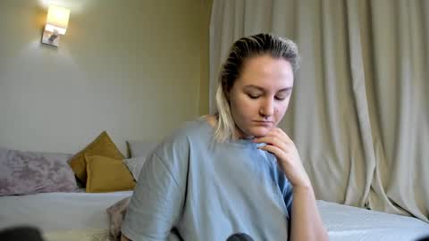 Snapshot of debbie_taylor chatting on December 2024 05:54:02 PM Debbie Mon Tue Fri Sun Sat GMT 3 1000am - 0400pm online show from December 2024 05:54:02 PM