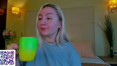 Debbie Mon Tue Fri Sun Sat GMT 3 1000am - 0400pm  online show from January 2026 06:23:02 PM