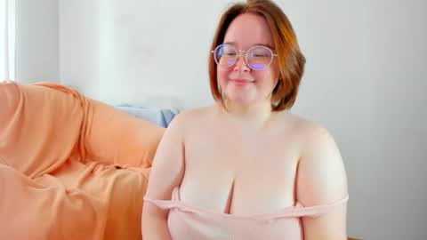 DeboraDebbieDee online show from May 2026 05:12:01 AM