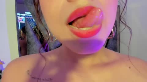 Snapshot of deborah_collins1 chatting on February 2025 05:59:01 PM deborah_collins1 online show from February 2025 05:59:01 PM