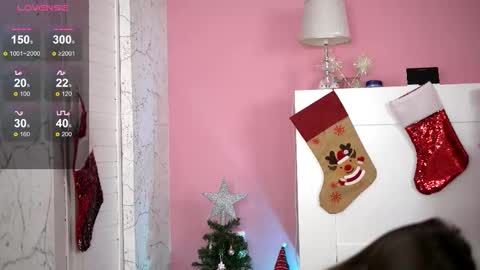 Snapshot of deborahlowe chatting on December 2025 10:01:01 AM Tamara online show from December 2025 10:01:01 AM