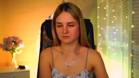 Snapshot of deboralarson chatting on April 2026 03:09:02 AM Debora online show from April 2026 03:09:02 AM