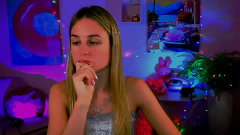 Snapshot of deboralarson chatting on April 2026 08:51:01 AM Debora online show from April 2026 08:51:01 AM