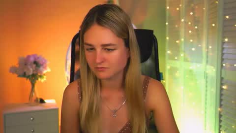 Snapshot of deboralarson chatting on May 2026 03:25:02 AM Debora online show from May 2026 03:25:02 AM