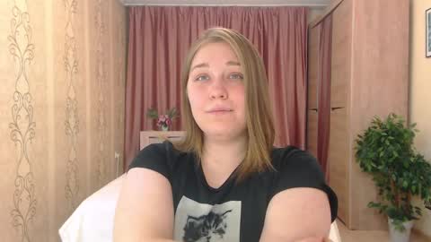 Snapshot of debramust chatting on December 2024 01:59:02 PM debramust online show from December 2024 01:59:02 PM