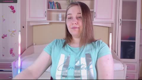 Snapshot of debramust chatting on January 2025 06:43:01 PM debramust online show from January 2025 06:43:01 PM