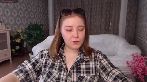 Snapshot of debramust chatting on February 2025 04:13:02 PM debramust online show from February 2025 04:13:02 PM