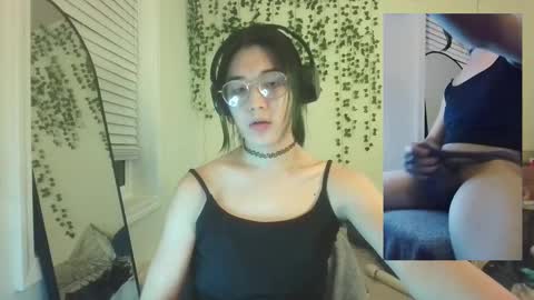 deciduousdoll online show from September 2025 05:13:01 AM