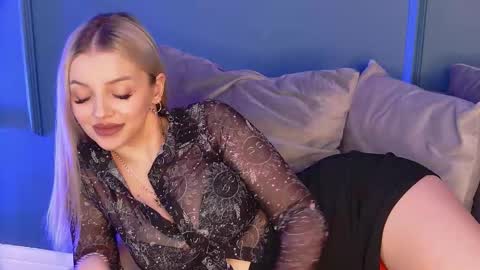 Snapshot of deeavip chatting on February 2026 06:47:01 AM DeeaVIP online show from February 2026 06:47:01 AM