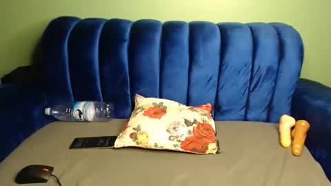 Dee online show from March 2026 10:57:01 PM