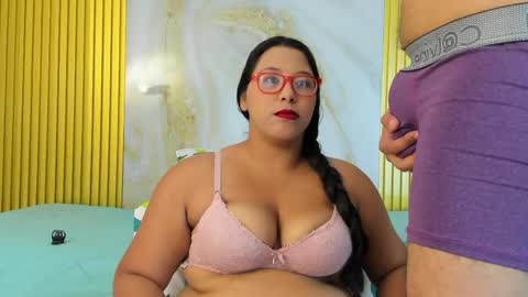 deepandcurvy online show from April 2026 12:07:02 PM