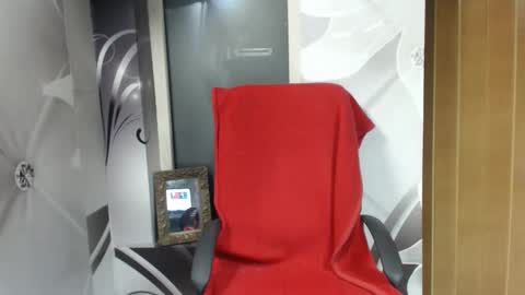 Snapshot of deepintoyourmind chatting on January 2026 02:47:02 AM hi guys i m a cute milf i m here for good time and nice people pls be respectfool and enjoy me online show from January 2026 02:47:02 AM