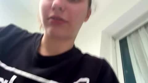 deepthroatqueen33 online show from December 2025 12:45:01 PM