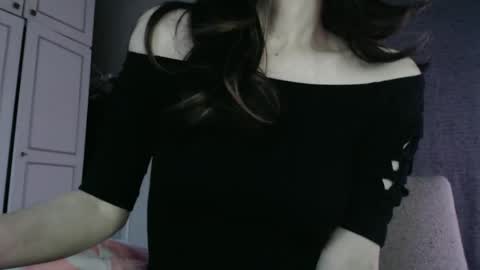 KamiDevi online show from November 2025 03:45:02 PM